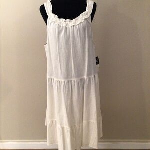 LINEN WHITE DRESS. NEW.